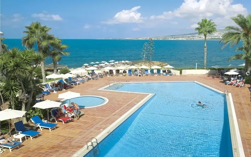 Cynthiana Beach Hotel