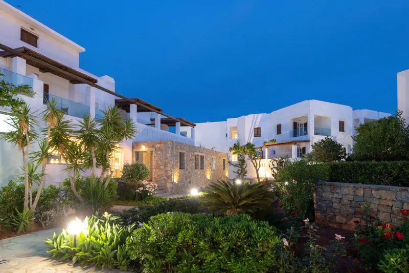 Maritimo Beach Hotel