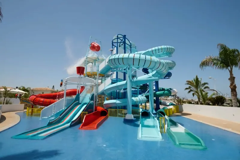 Sunrise Oasis Hotel & Waterpark