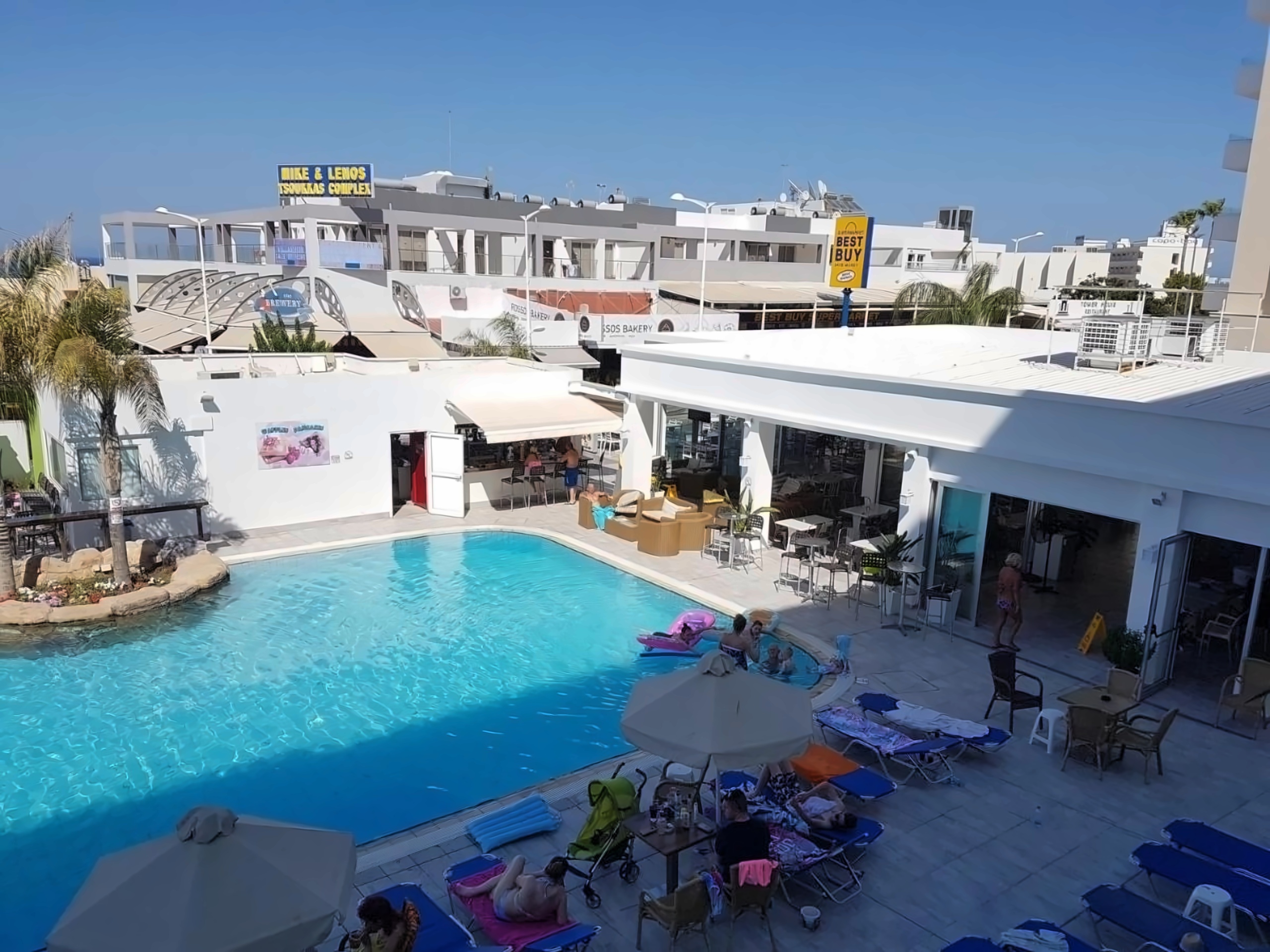 Melini Hotel Suites