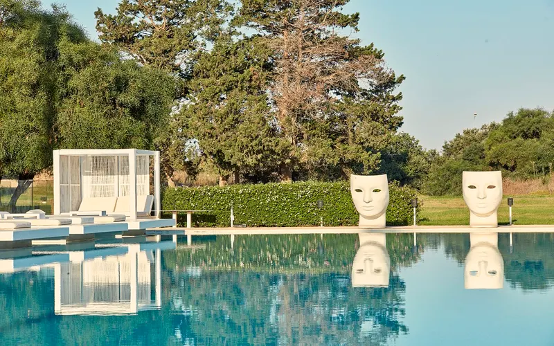 So White Club Resort