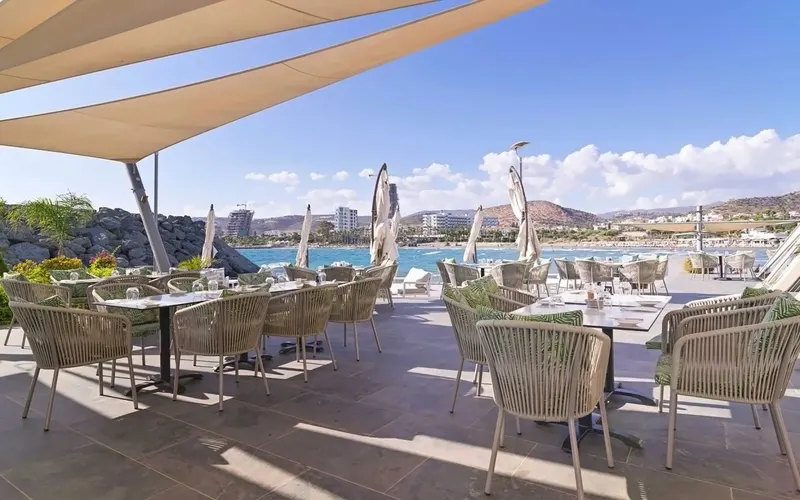 St. Raphael Hotel