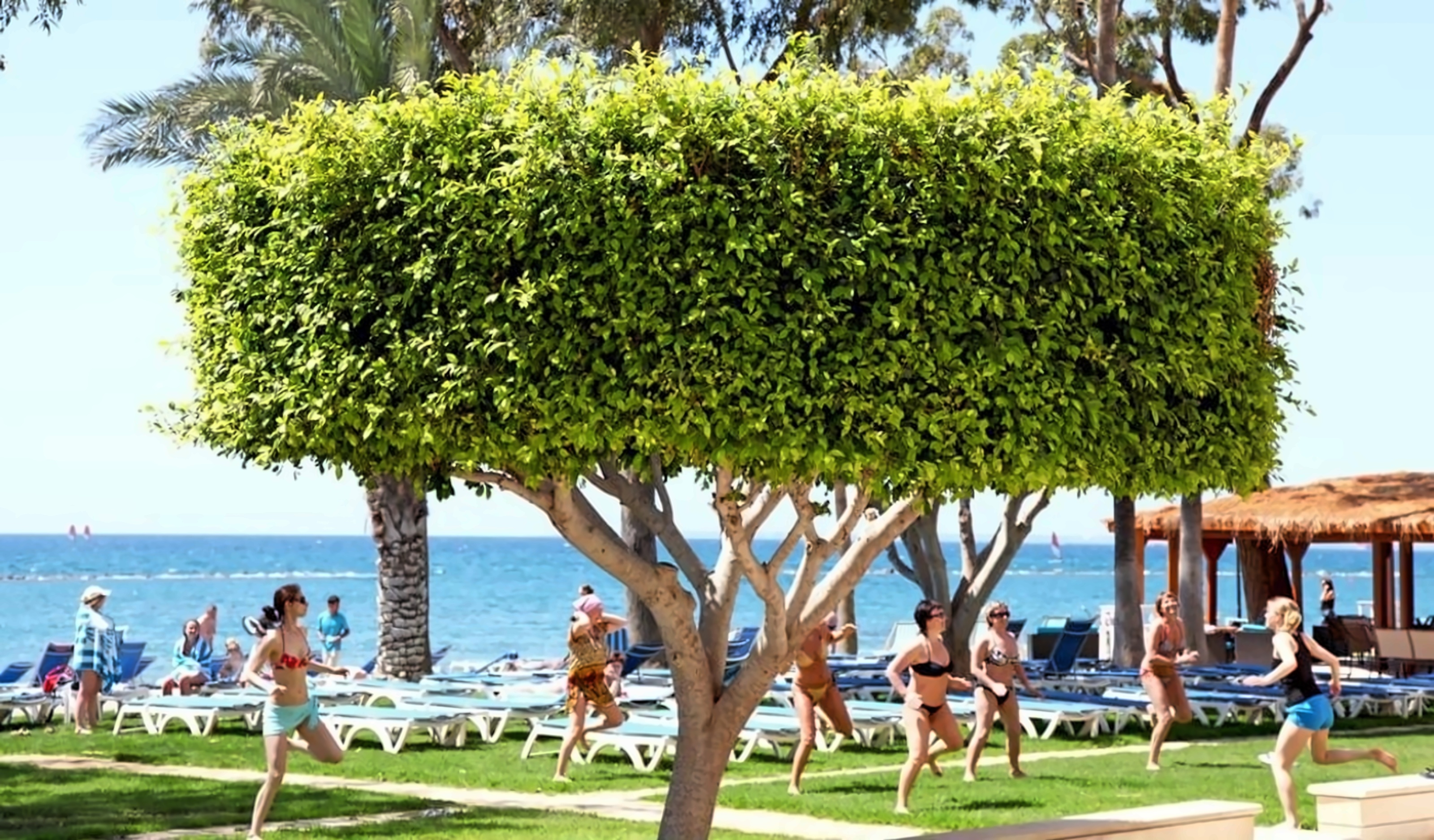 Poseidonia Beach Hotel