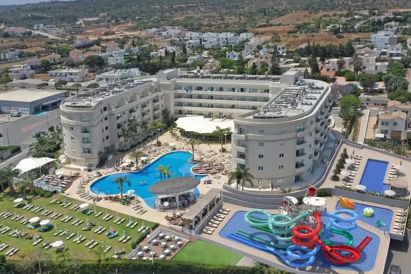 Sunrise Oasis Hotel & Waterpark