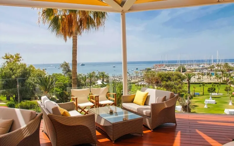 St. Raphael Hotel
