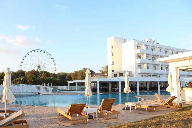 Pierre Anne Beach Hotel