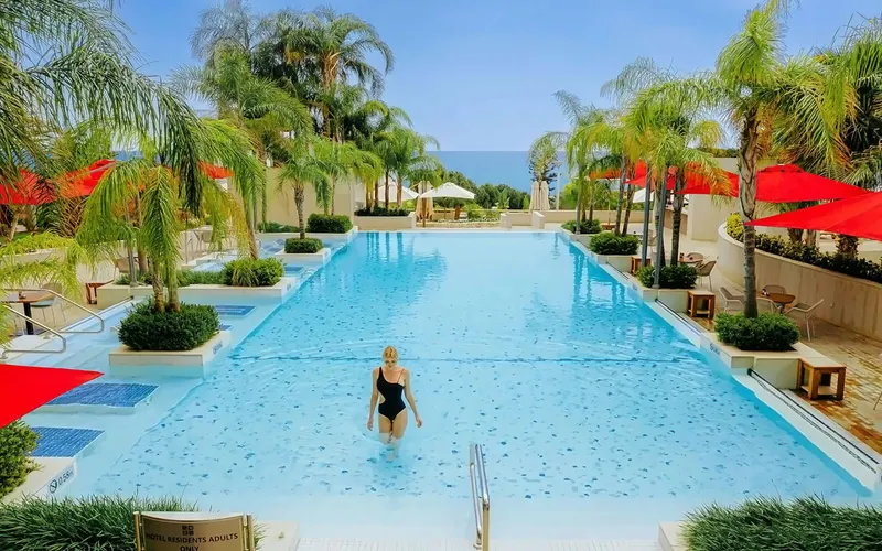 Four Seasons Hotel