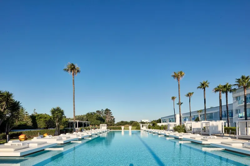 So Nice Club Resort