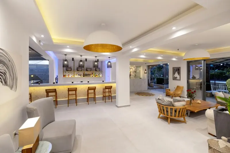 La Stella Suites