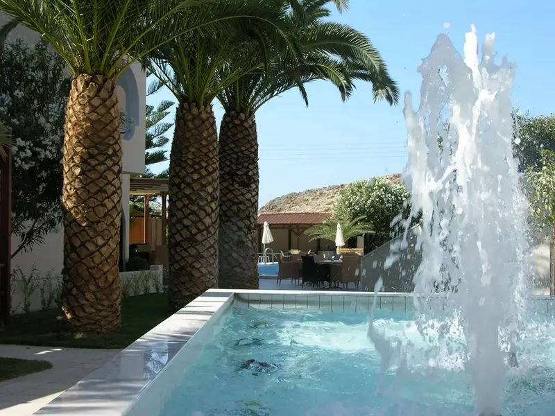 Karteros Hotel