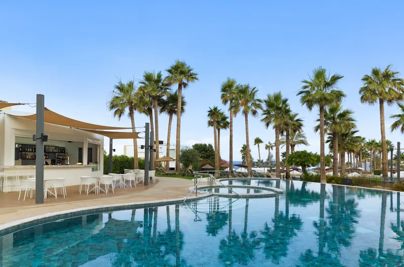 St. George Hotel Spa & Golf Resort - BC