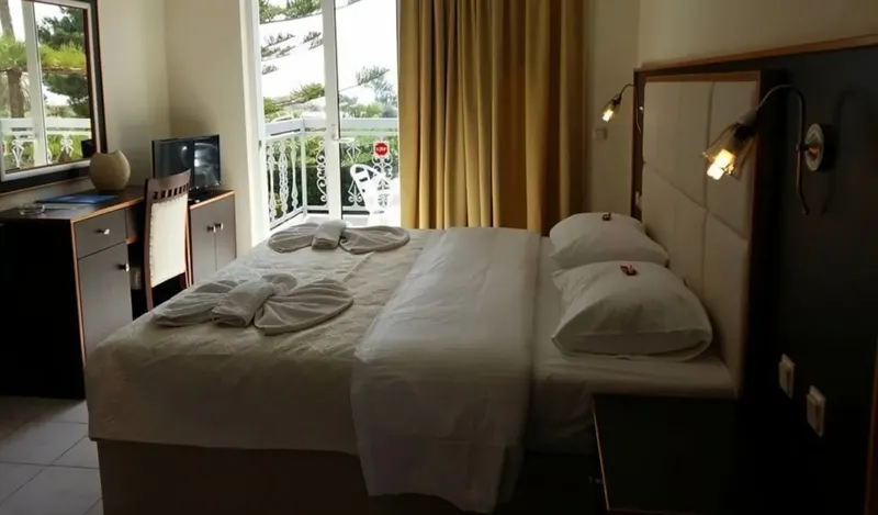 George Beach Studios & Villas