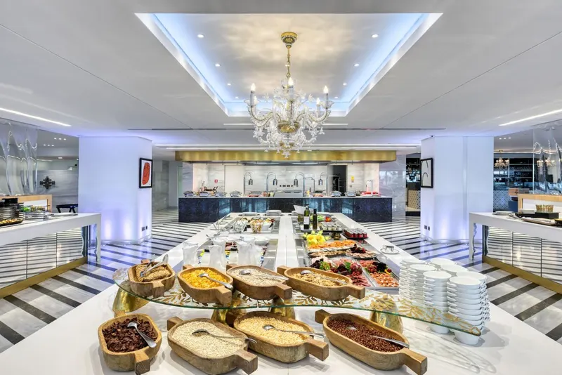 Parklane a Luxury Collection Resort & Spa
