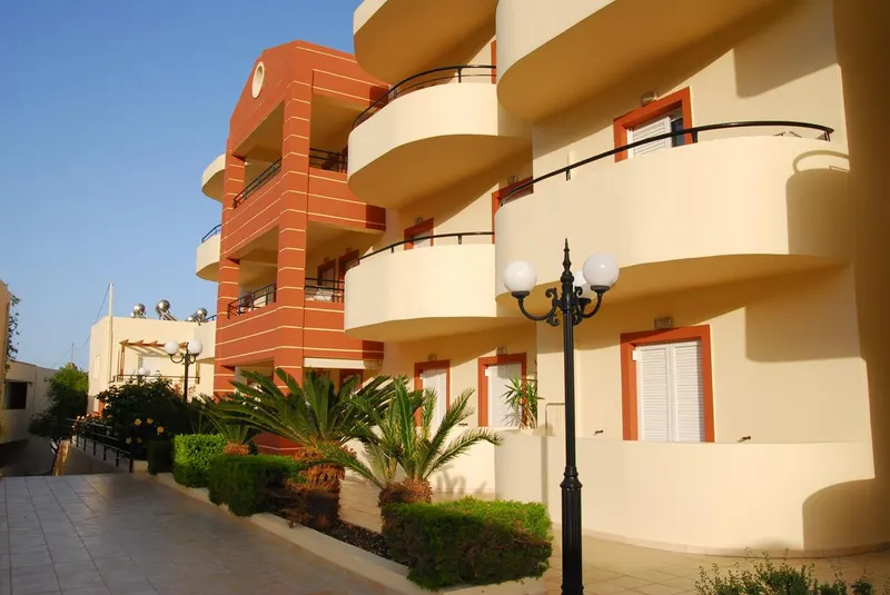Elpis Apartments