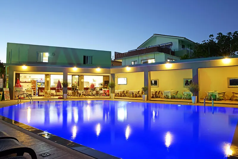 Hillside Studios and Apartments