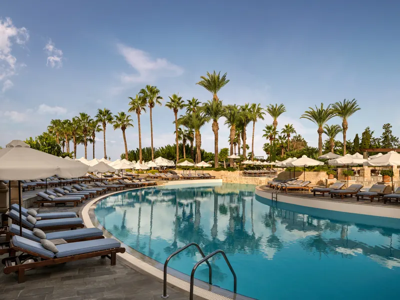 Elysium Hotel & Resort