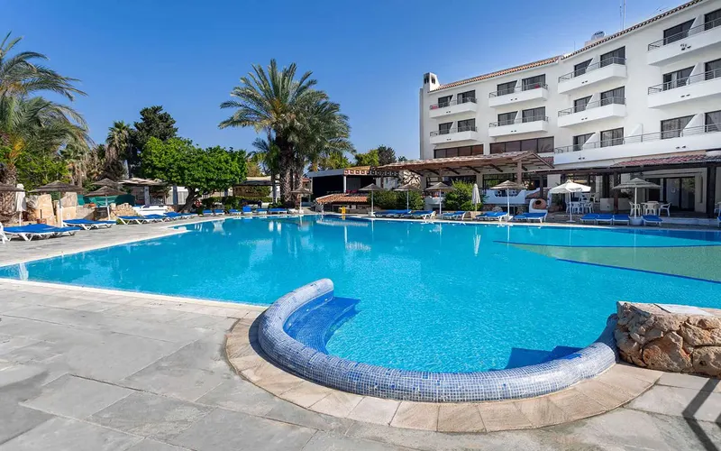 Paphos Gardens Holiday Resort (Apts)