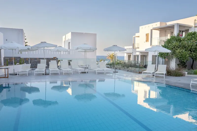 Maritimo Beach Hotel