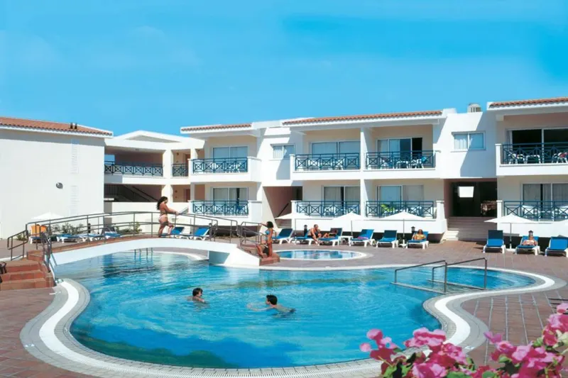Cynthiana Beach Hotel