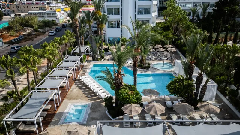 Margadina Lounge Hotel