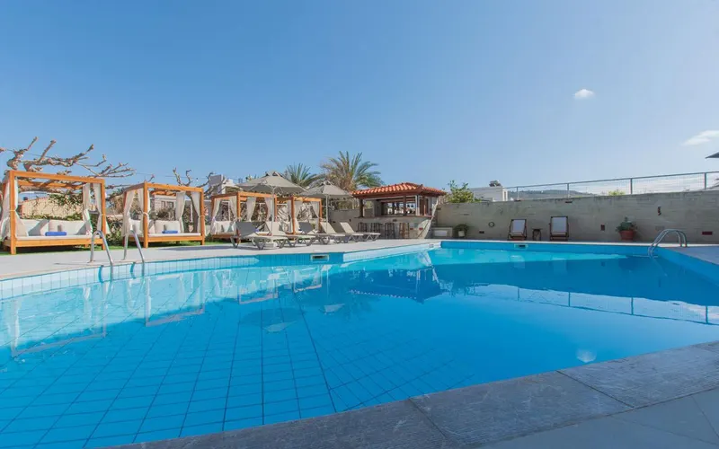 Dimitra Hotel & Apartments
