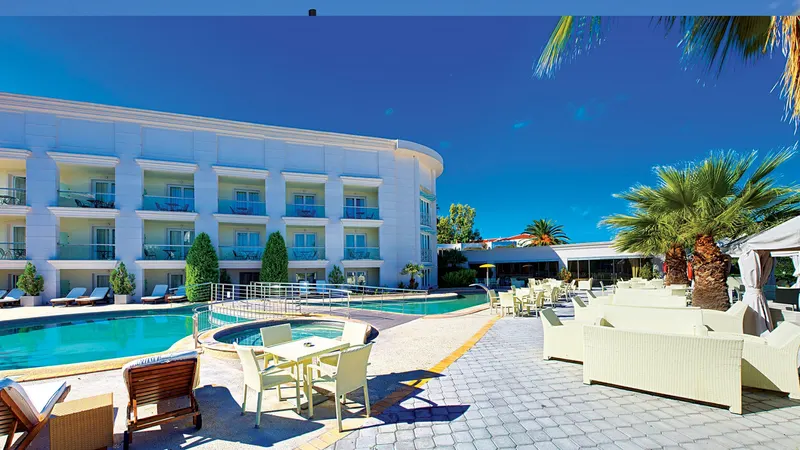 Apolamare Hotel