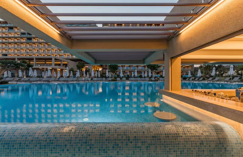 Amada Colossos Resort