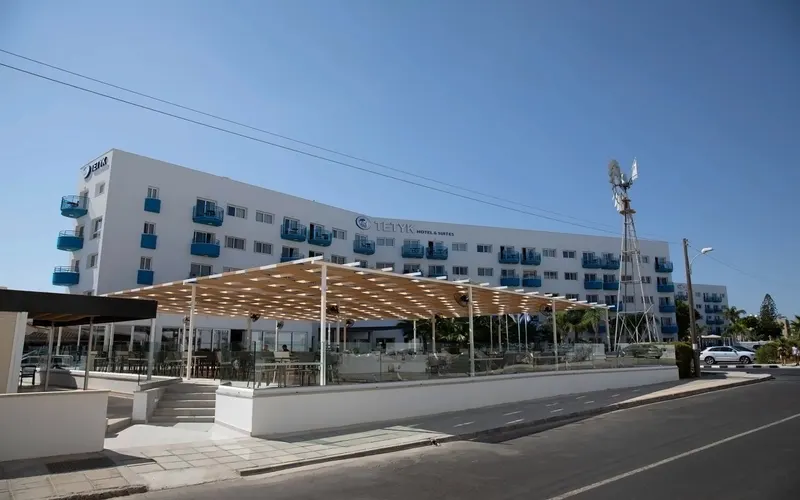 TETYK Hotel & Suites