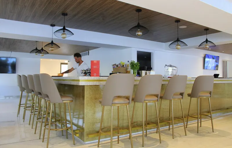 Pierre Anne Beach Hotel