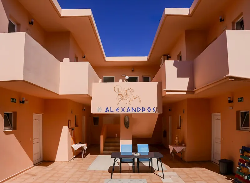 Alexandros Apartments