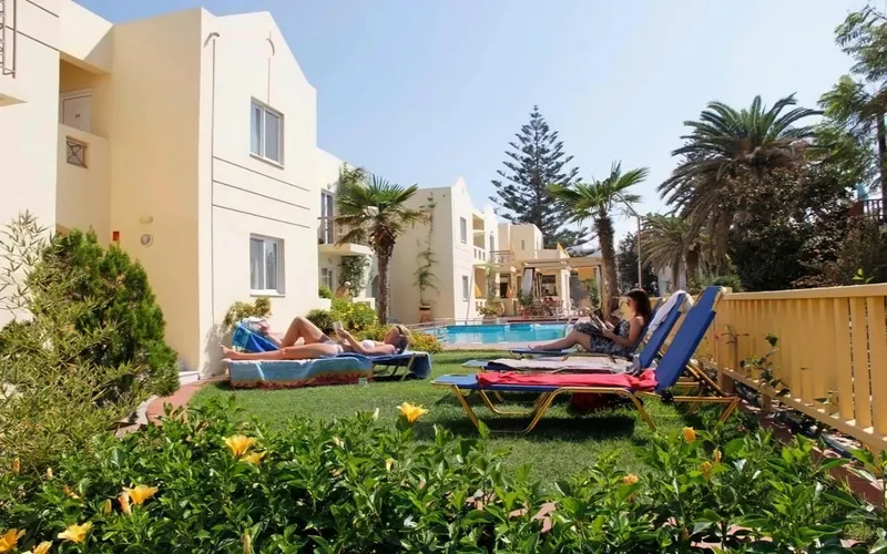 Lambrinos Suites